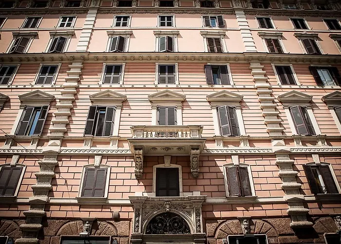Chat&Chill Vatican Apartment